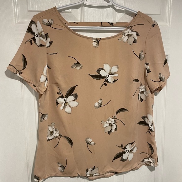 Dynamite - Floral Blouse - Picture 3 of 5